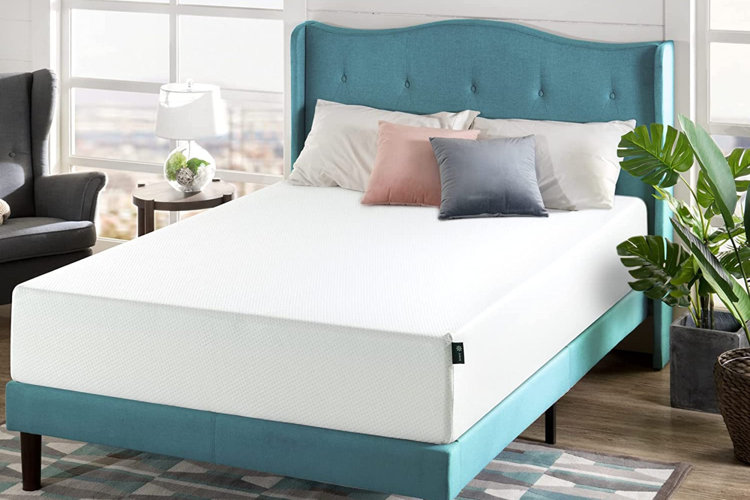 Zinus Queen Memory Foam Mattress